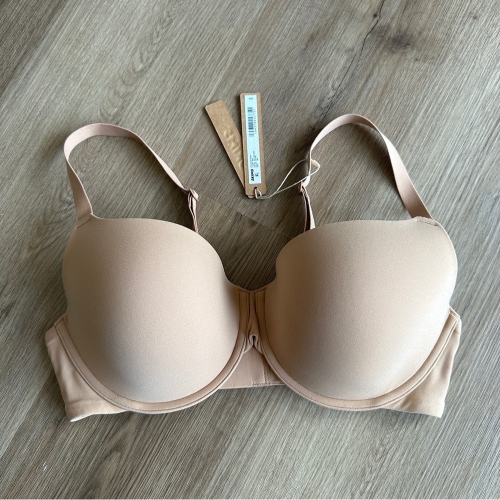 NWT SKIMS Fits Everybody T Shirt Bra 36D